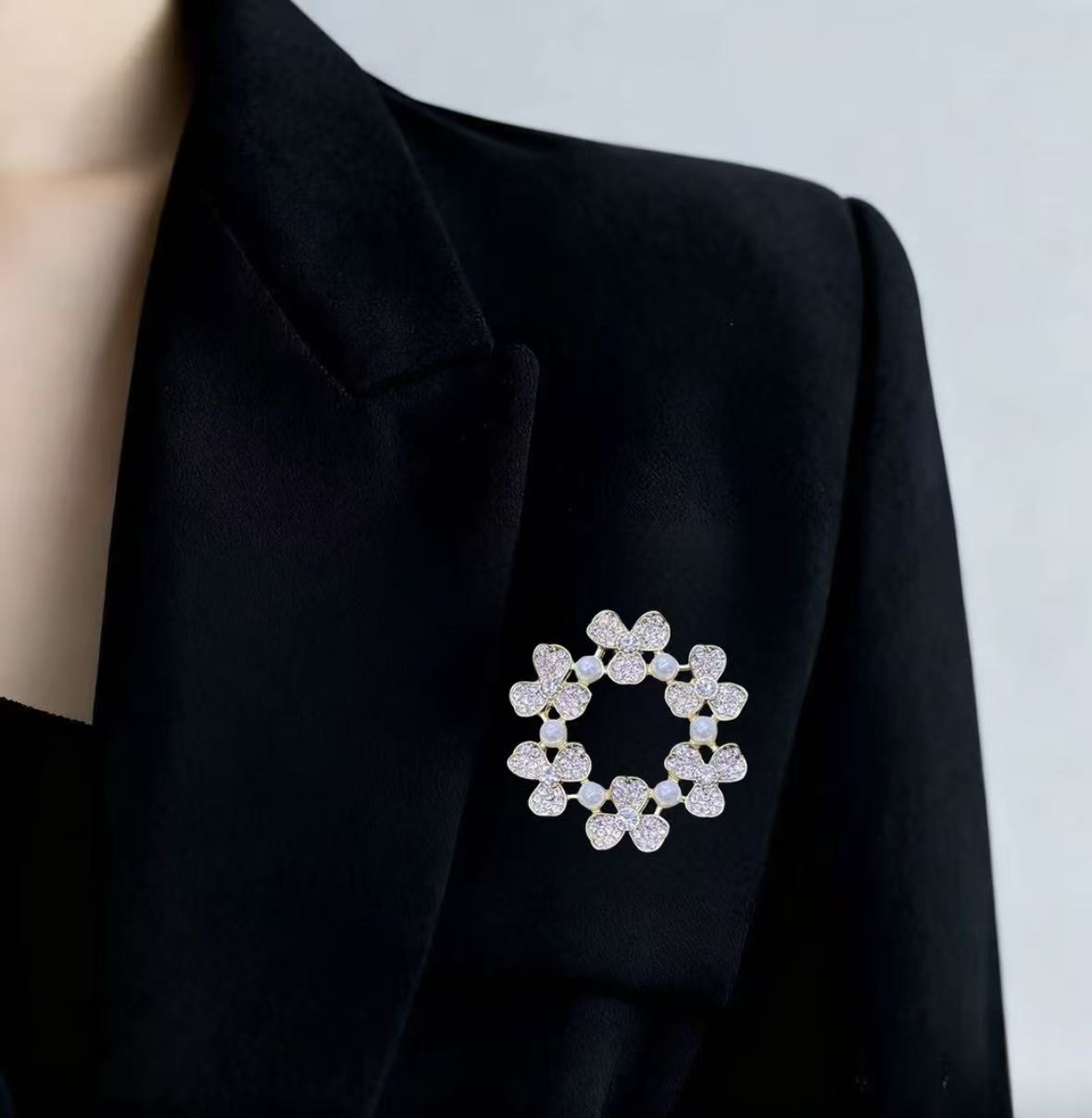 铜合金胸针  花环珍珠饰品优雅首饰（YS0031）