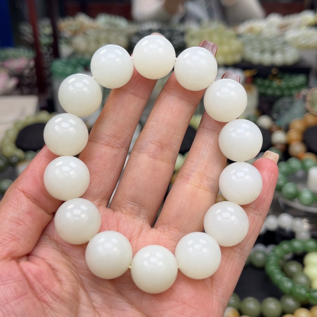 和田玉手串未镶嵌和田玉新疆且末金山白玉卡16