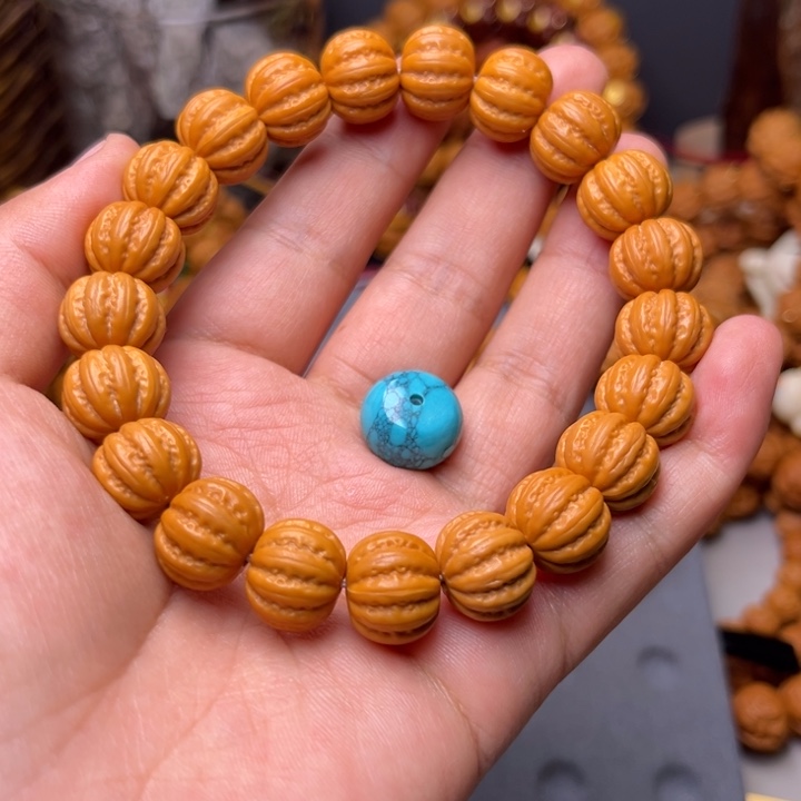 吊坠猴头核桃1.2加八棱穿石