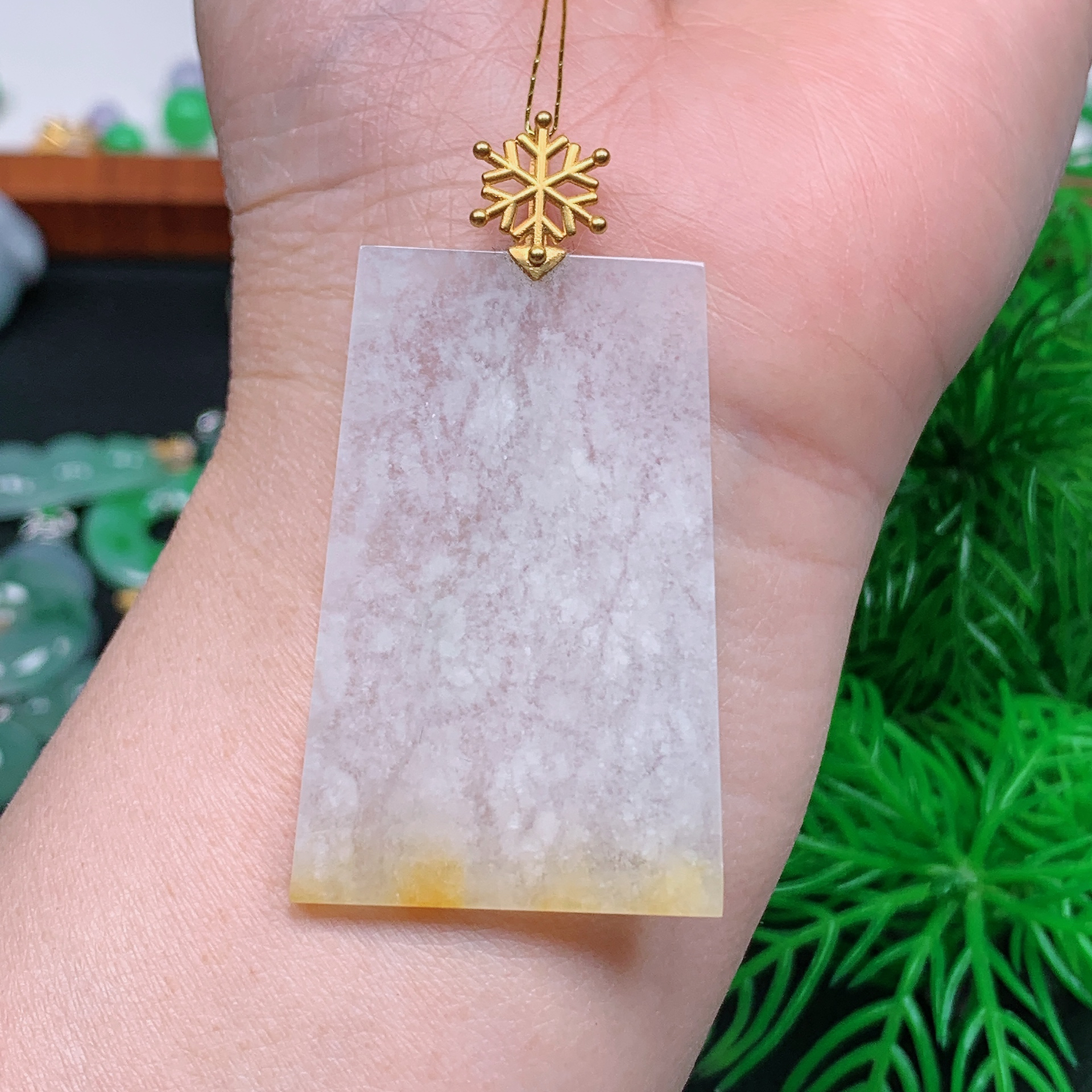 缅甸天然翡翠A货 18k金镶无事牌吊坠18/1229尺寸45.2x29.2x2.6