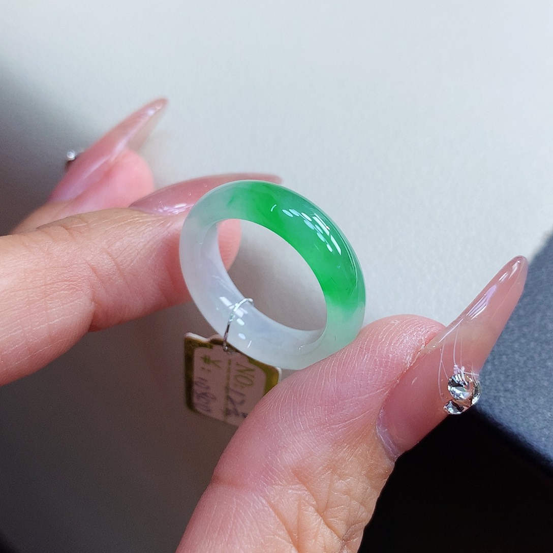 翡翠戒指未镶嵌12号