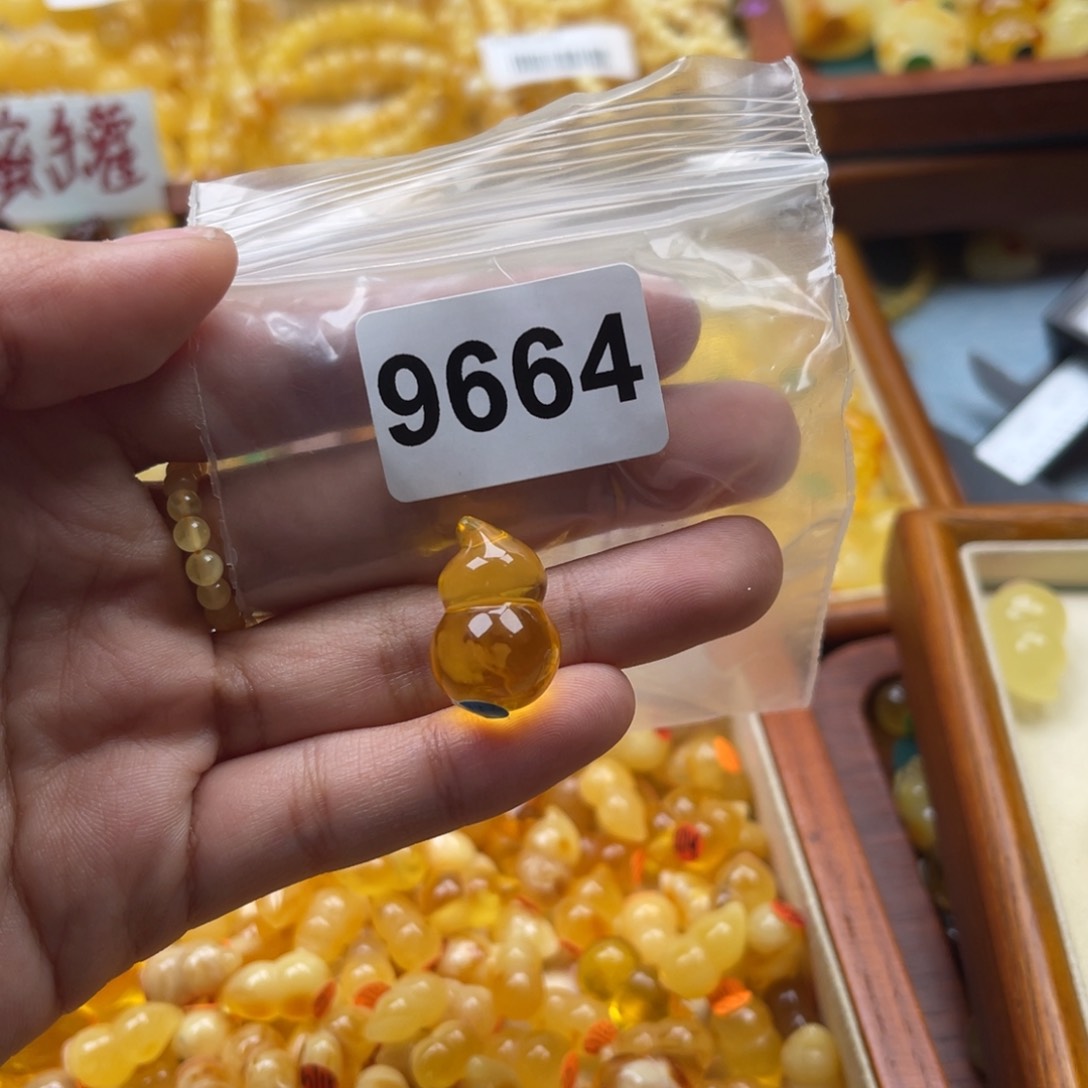 琥珀裸石未镶嵌福利