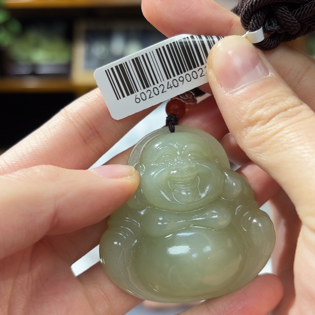 和田玉吊坠佛公未镶嵌