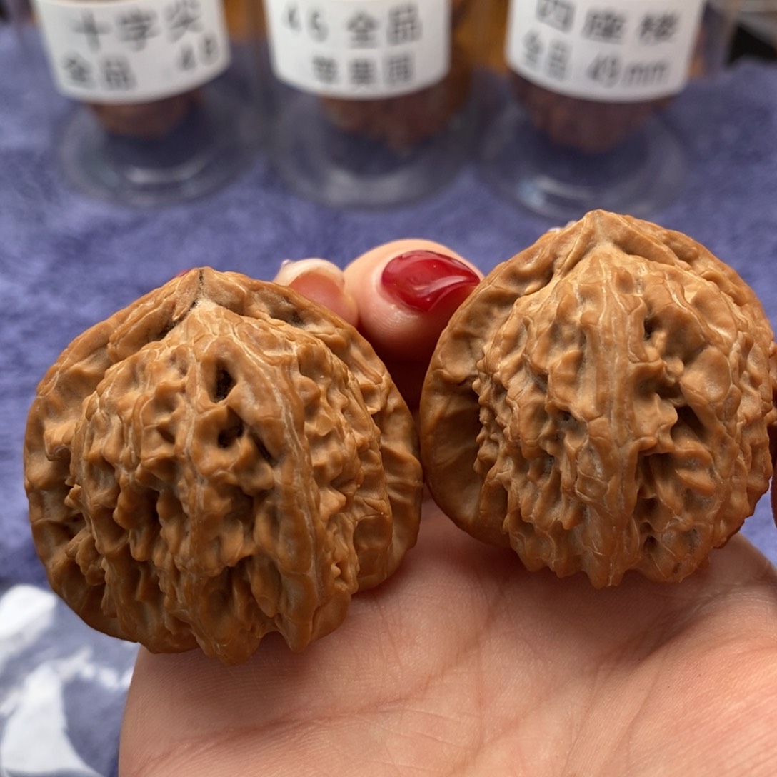 文玩核桃把件围****网三角白053