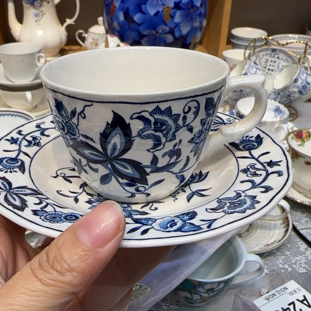 咖啡杯里的咖啡是我的最爱