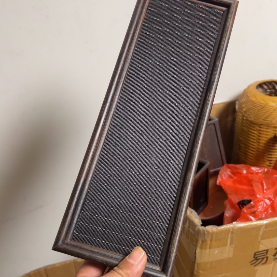 大漆竹丝托盘。     