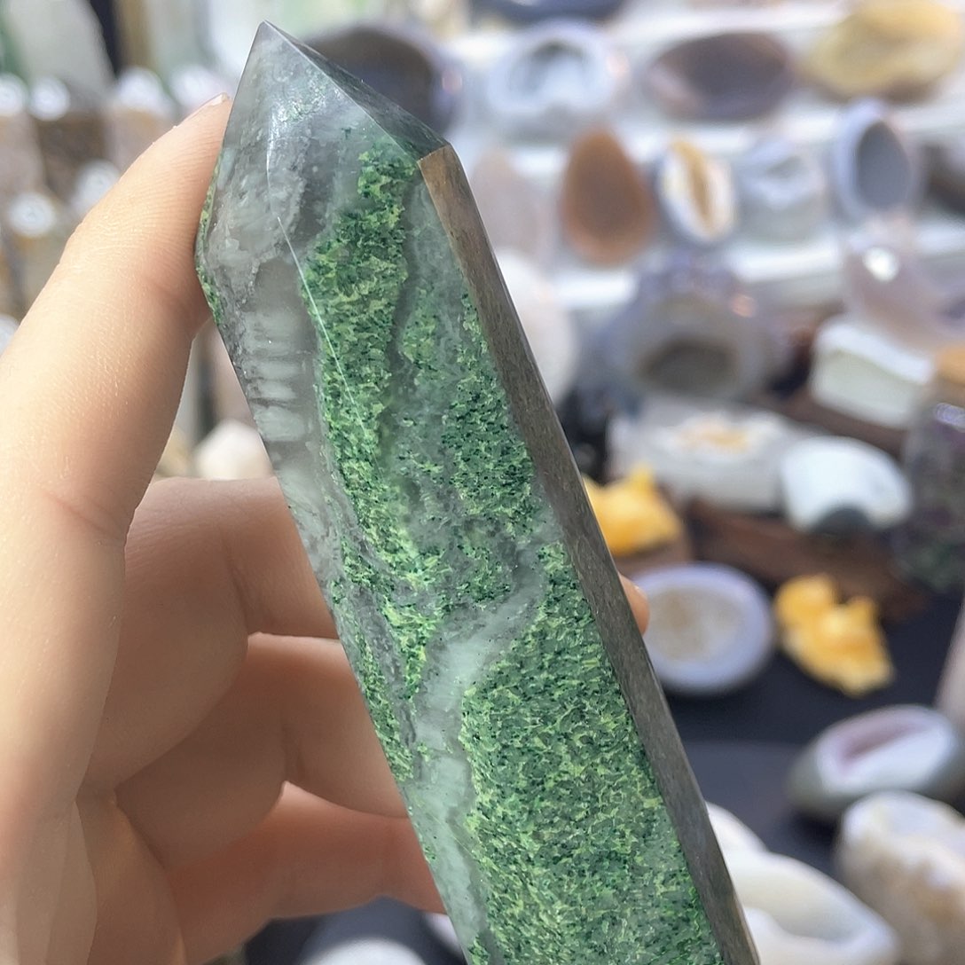 水晶非洲绿幽灵码瑙能量柱未镶嵌