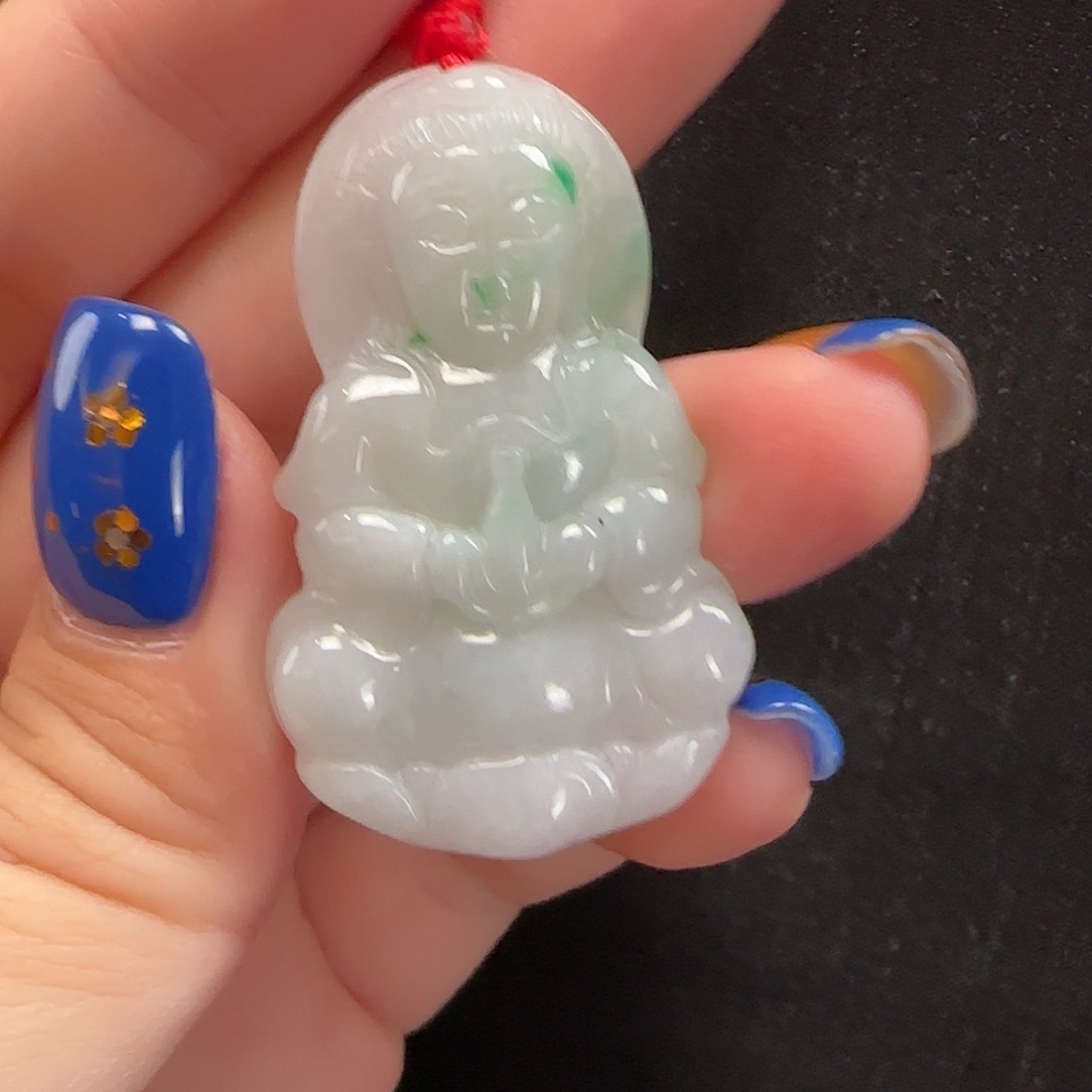 翡翠未镶嵌颈饰观音