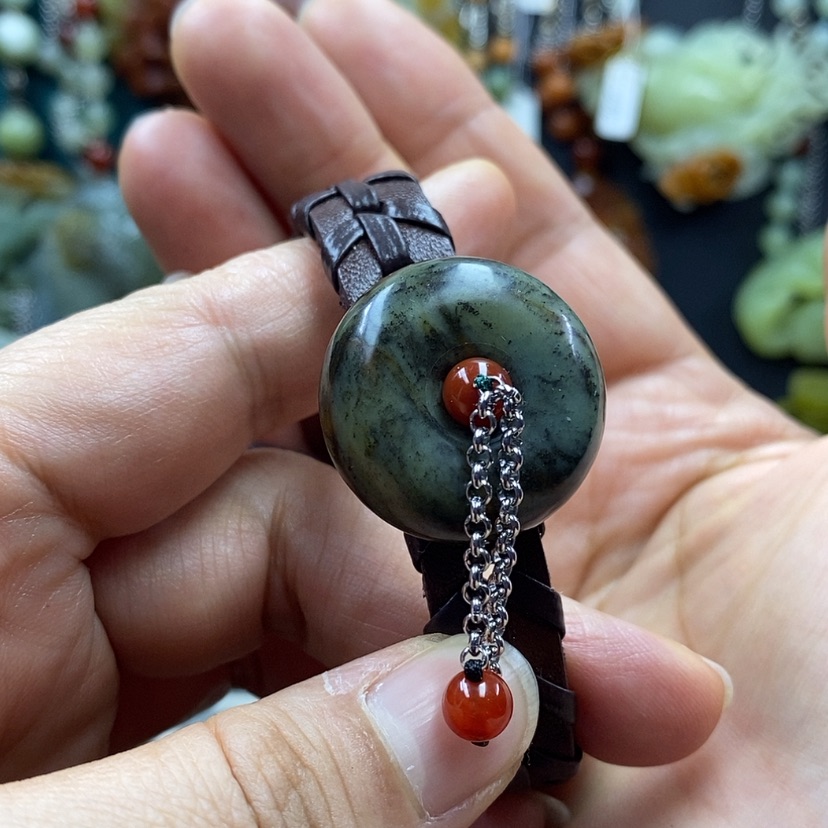 【闪购商品】蛇纹石玉手牌未镶嵌