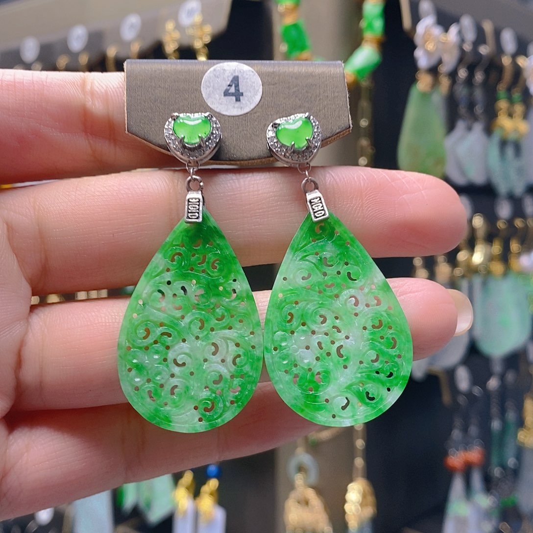 未镶嵌翡翠耳饰翡翠