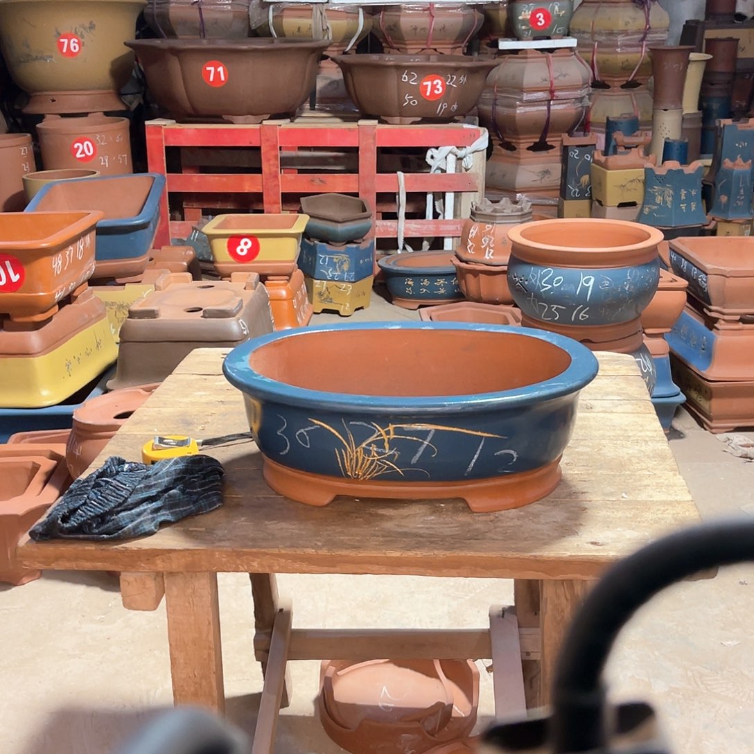 紫砂花盆腰圆盆一个