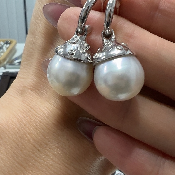银S925镶嵌耳饰海水珍珠