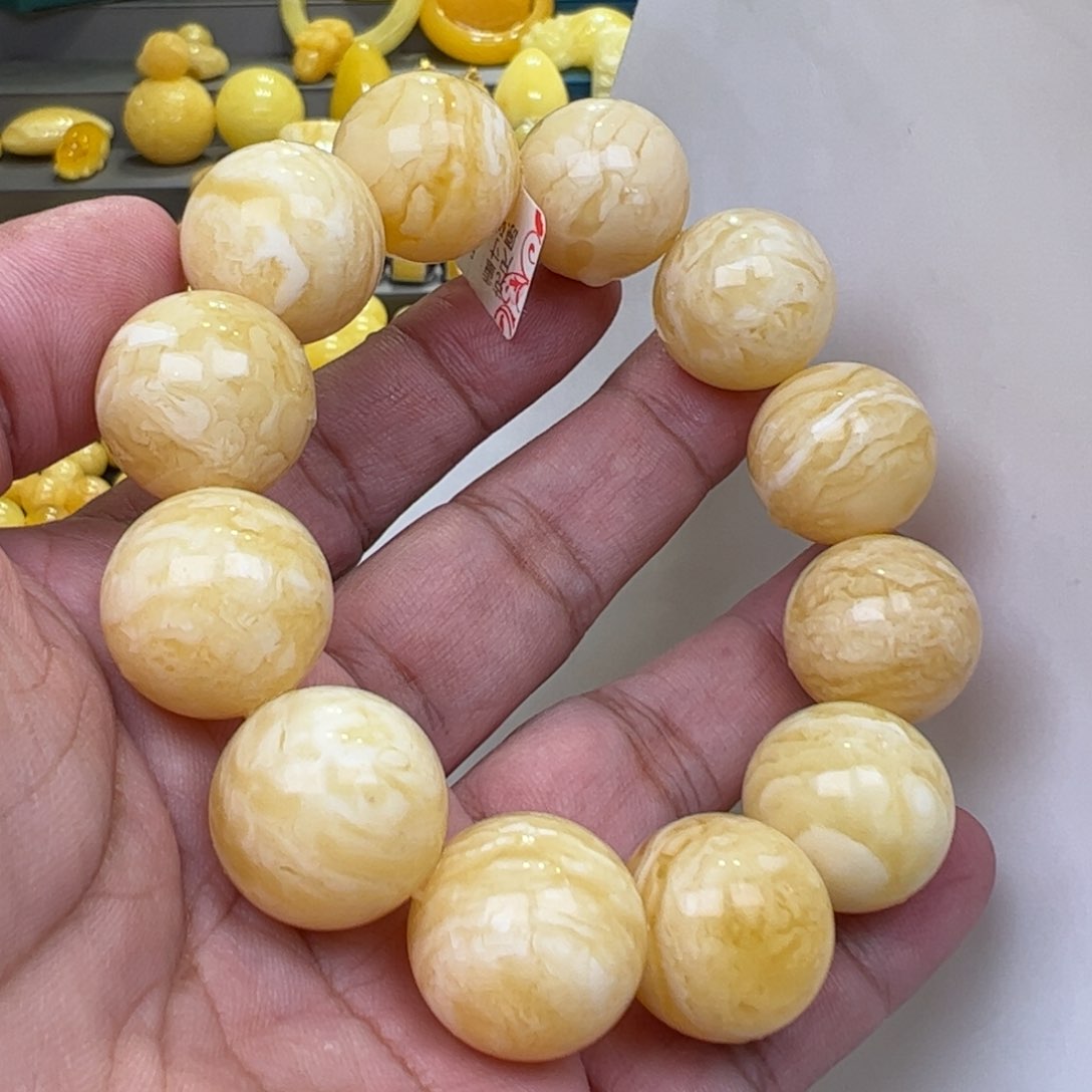 【闪购商品】蜜蜡裸石未镶嵌19加51克