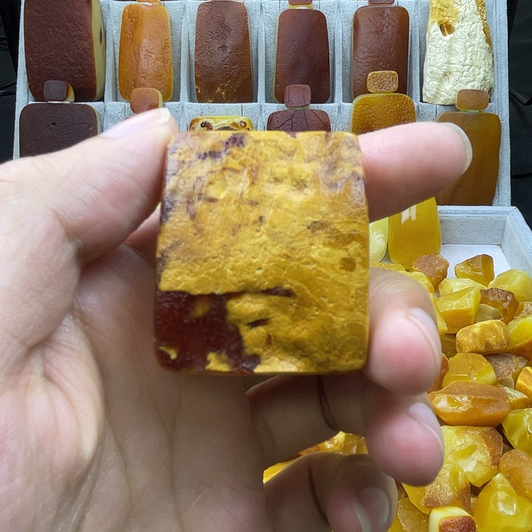 定制蜜蜡足金镶嵌白蜡