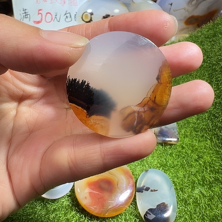 苏***堤玛瑙/玉髓未镶嵌颈饰