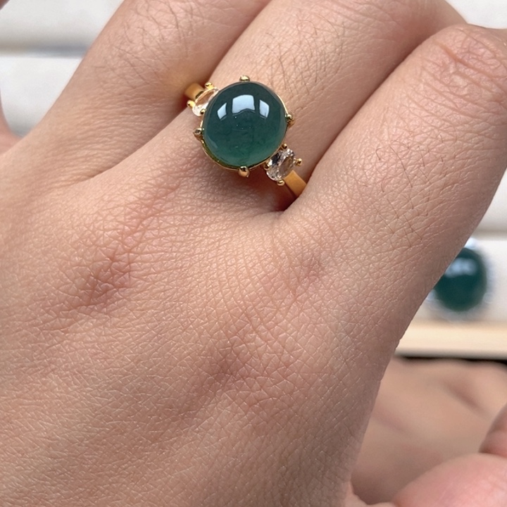 翡翠未镶嵌戒指戒指
