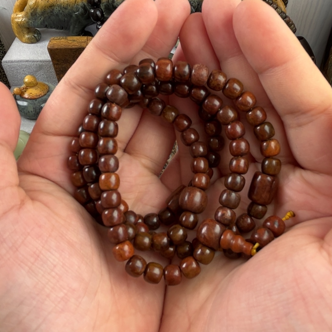 岫岩河磨玉（透闪石质玉）手串未镶嵌北*牛