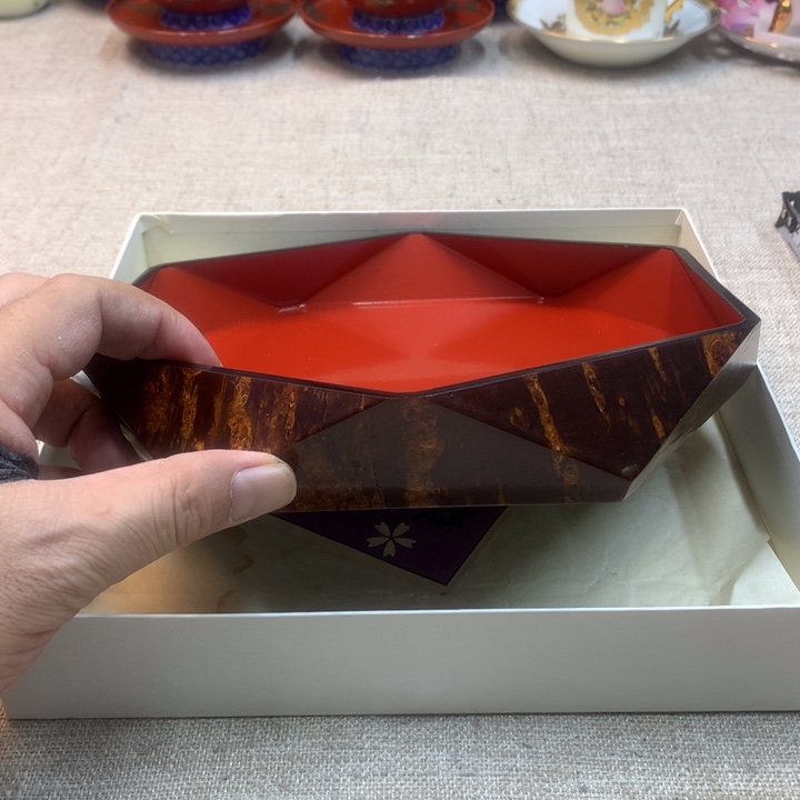 金瓷阁家的美丽瓷器