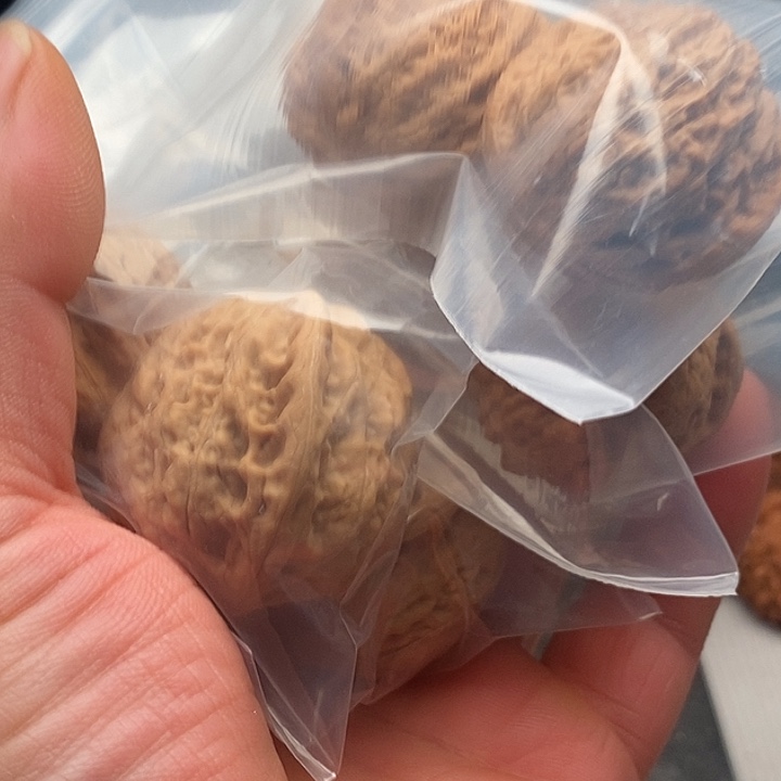 薛***婆文玩核桃把件4对铁锤