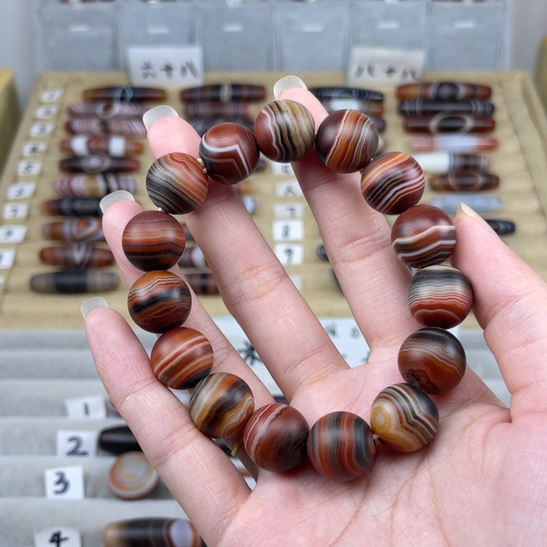 玛瑙/玉髓合金颈饰