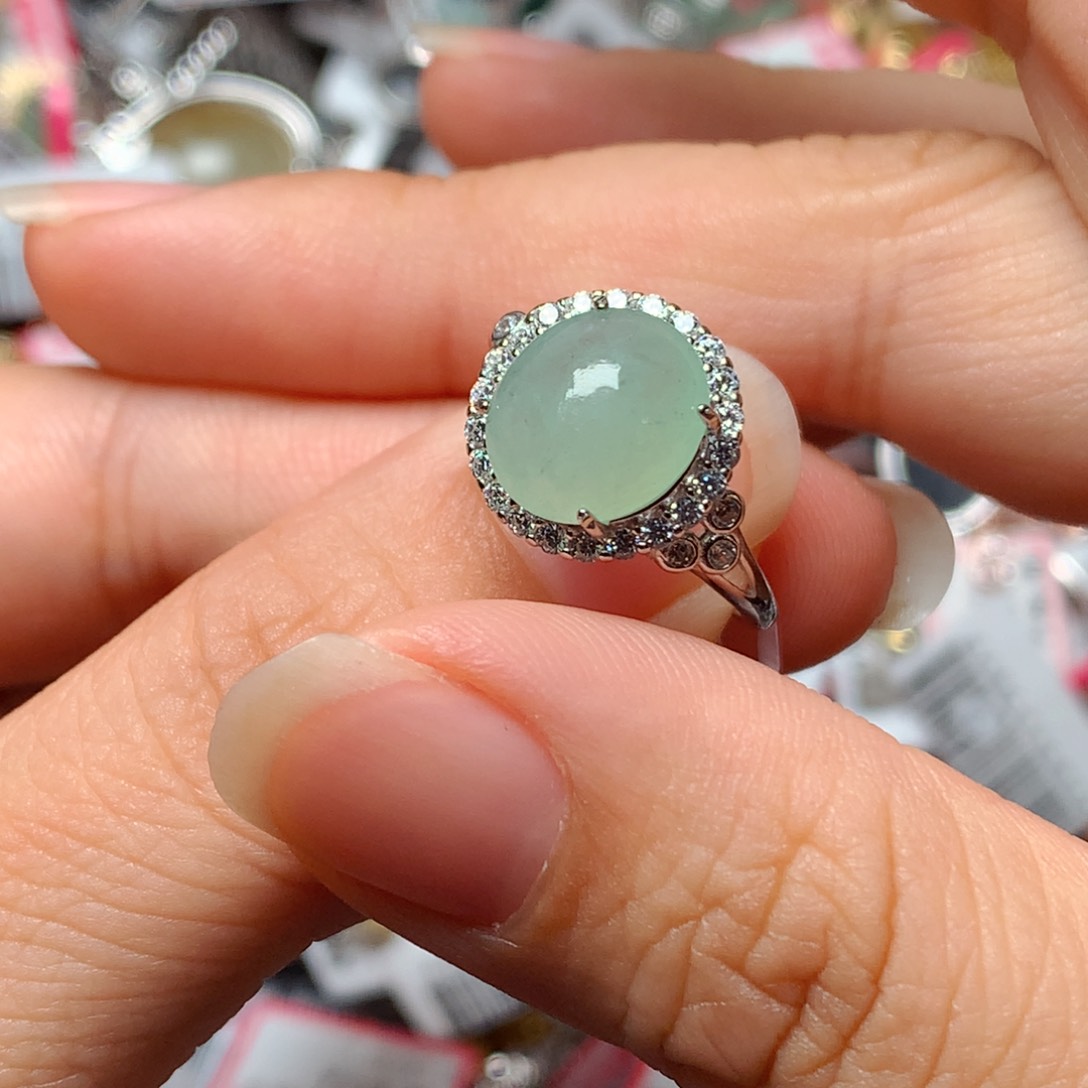 翡翠戒指银S925镶嵌天然翡翠戒指