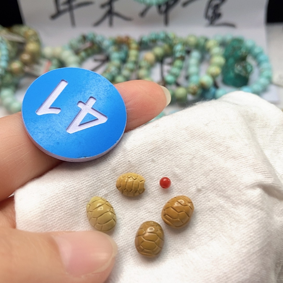 南红玛瑙未镶嵌珠宝奇石