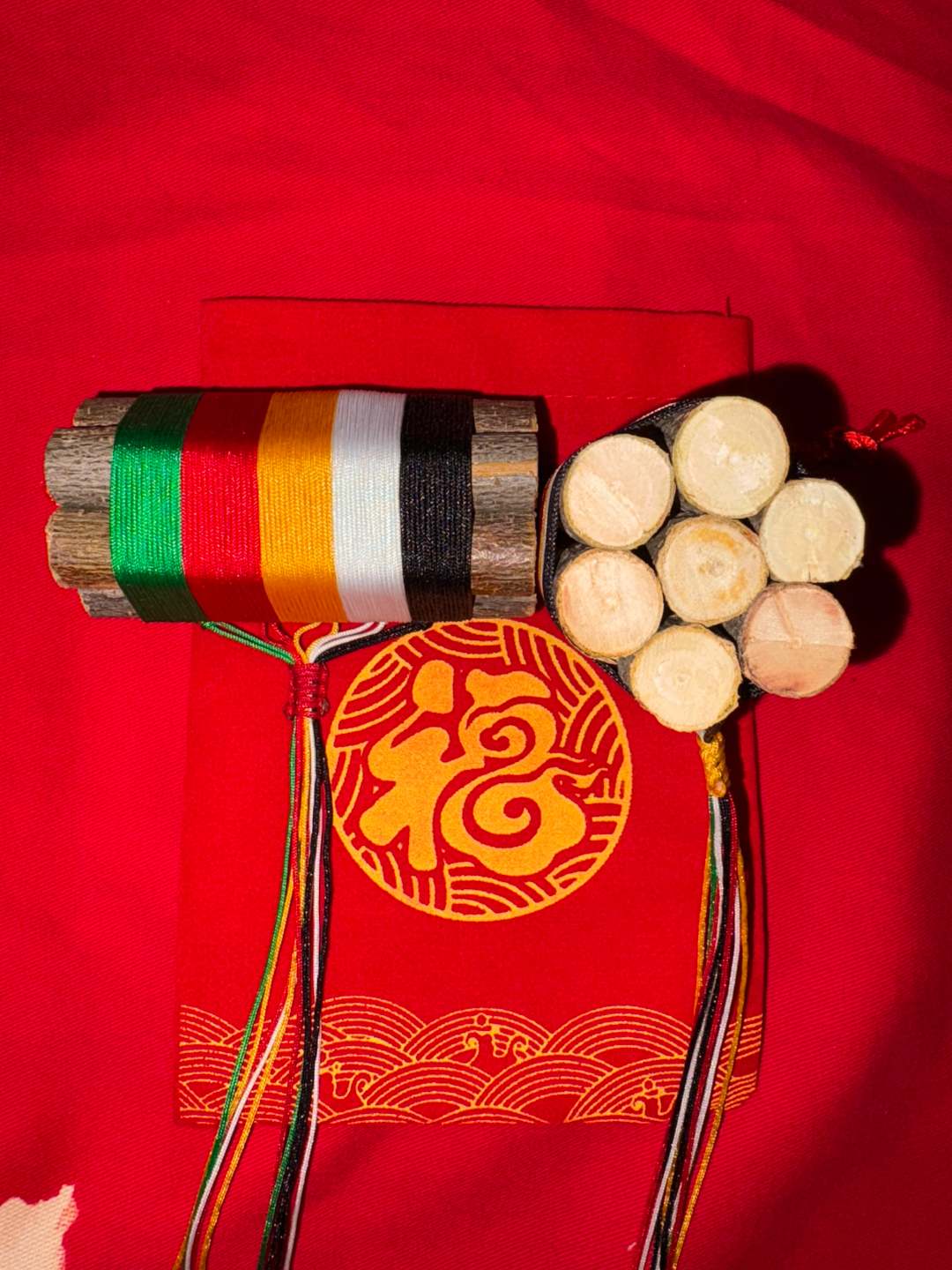 五色线手工编织桃木枝大红色家用防惊招财平安幸福挂件喜庆