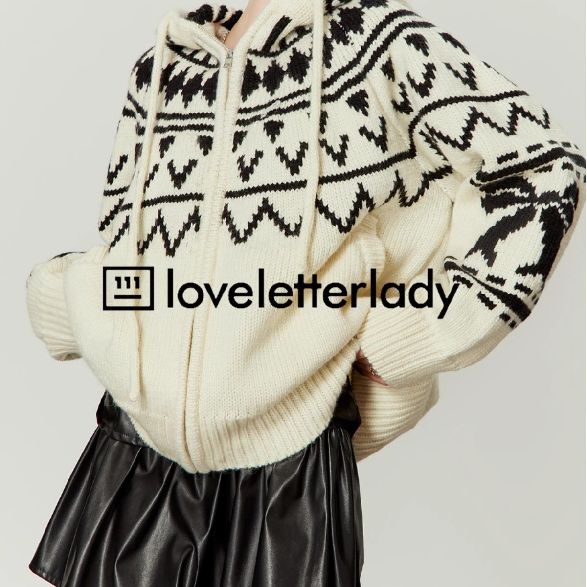 周里物/白色外套女2025连帽菱格花纹针织衫松弛感上衣