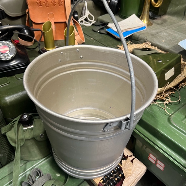 正品老货铝水桶库存35公分1975 
