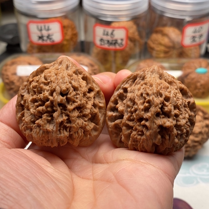 文玩核桃吊坠42满天星