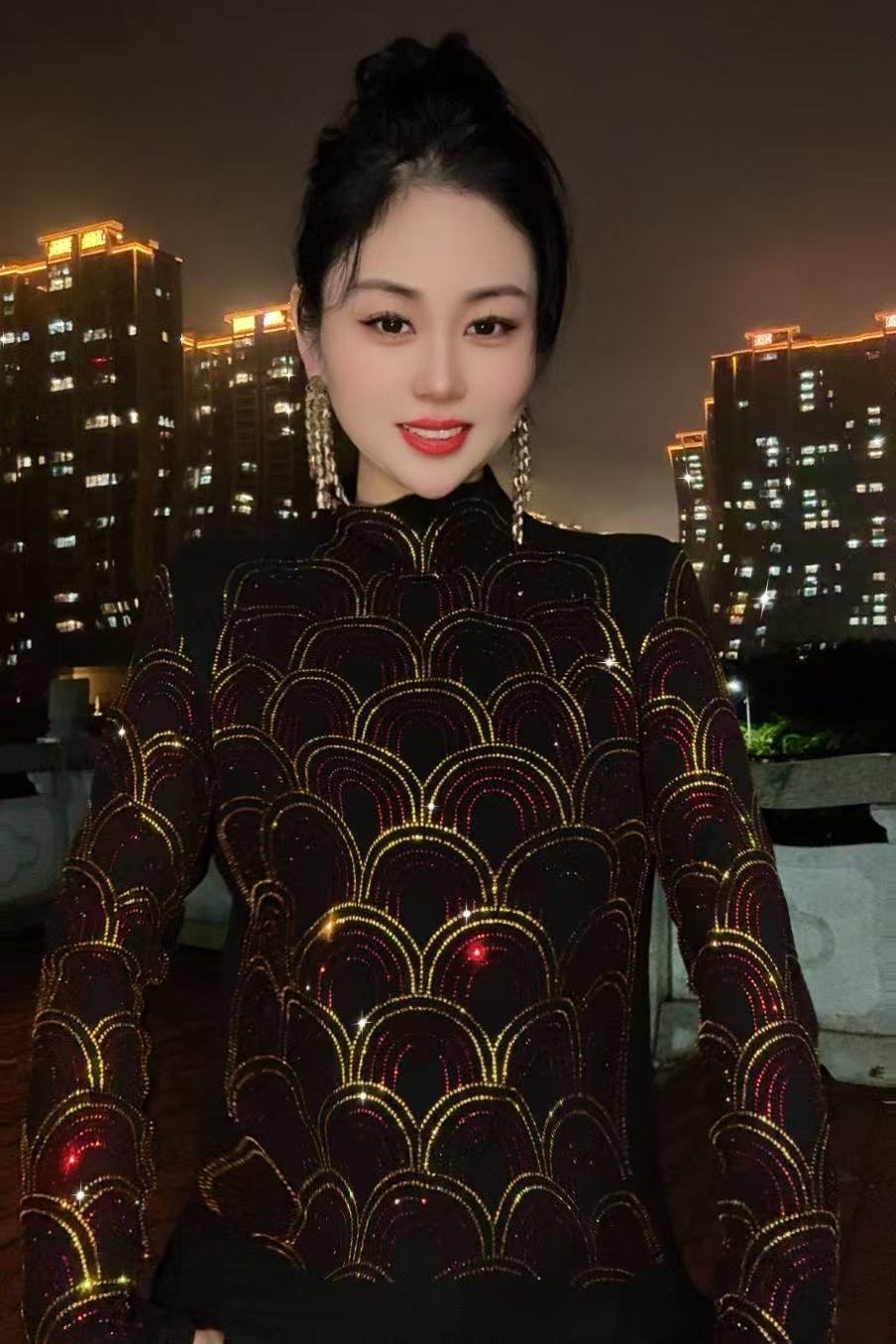 【网红爆款816#双色加绒】打底衫女内搭秋冬时尚烫钻上衣修身显瘦