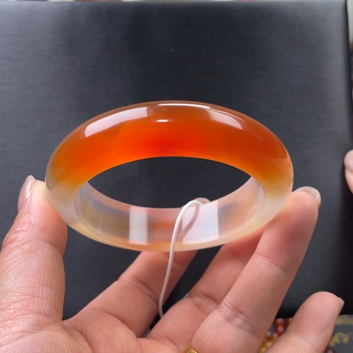 玛瑙/玉髓未镶嵌手镯57.8