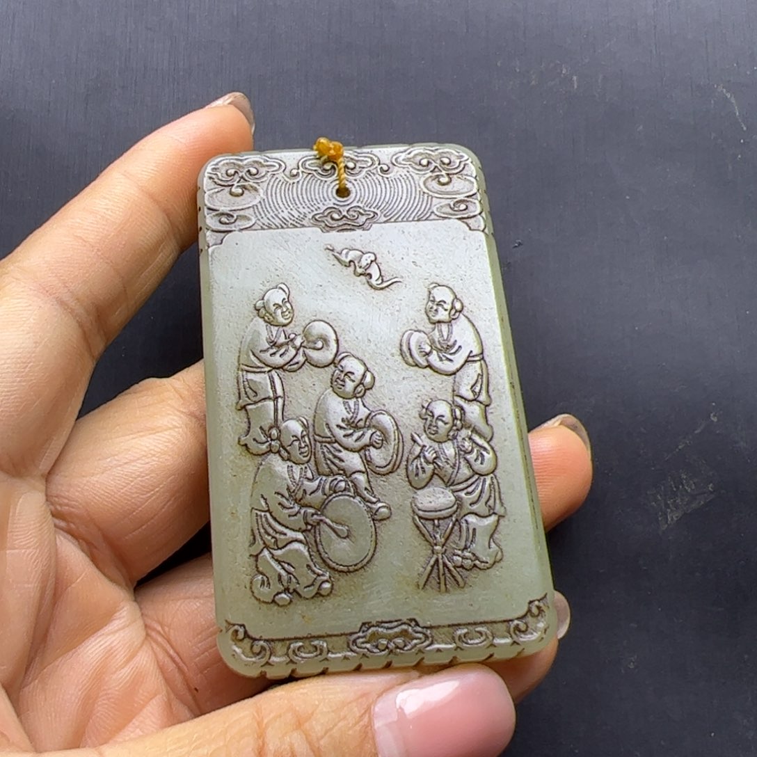 和田玉未镶嵌把件