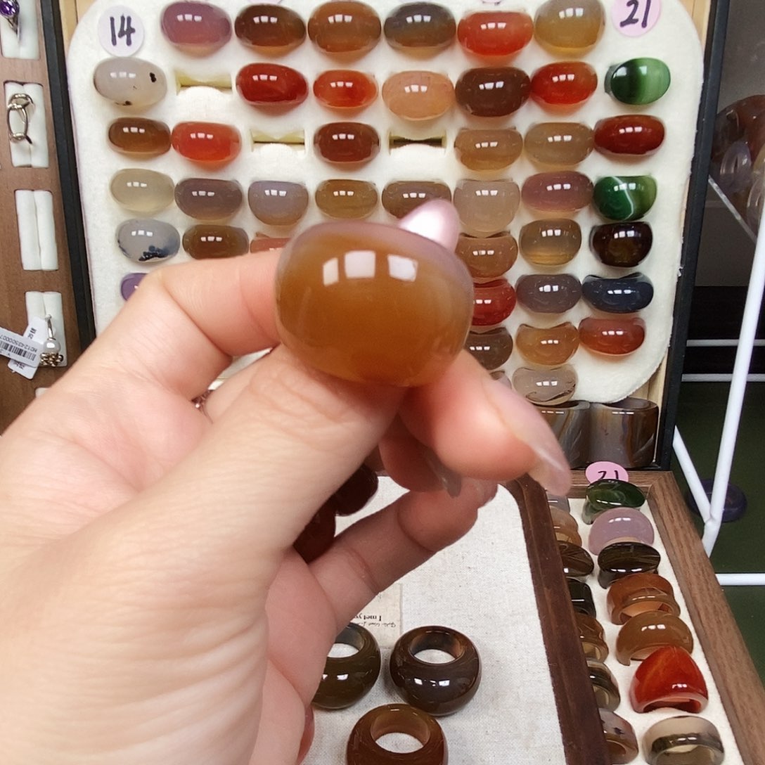 娜***娜玛瑙/玉髓未镶嵌戒指