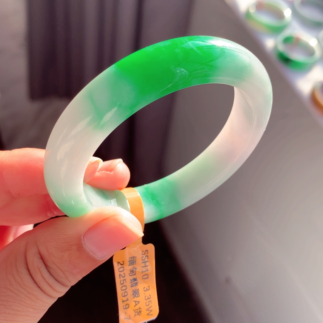 未镶嵌手镯翡翠缅甸翡翠
