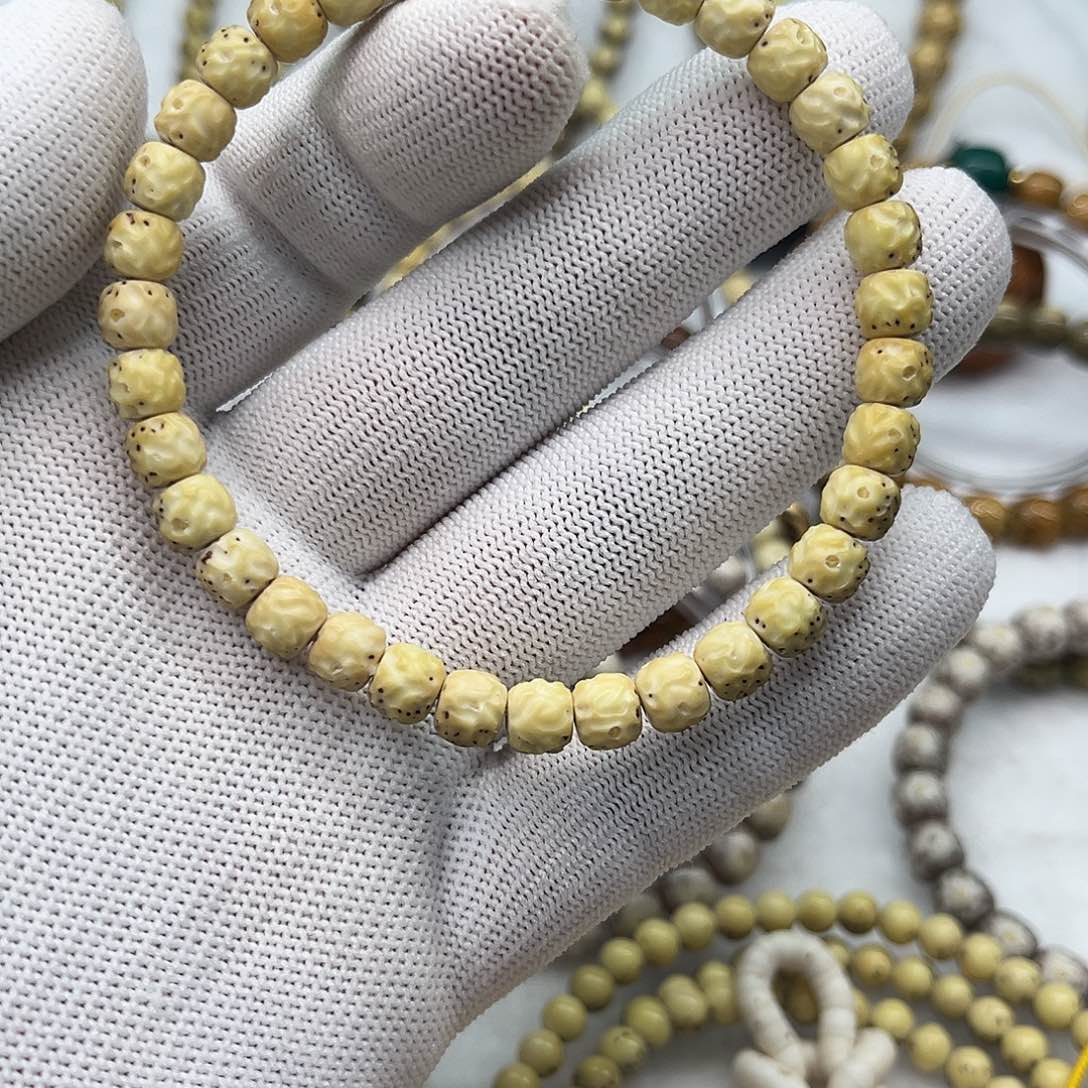 星月菩提吊坠三分之二留白山峦无相