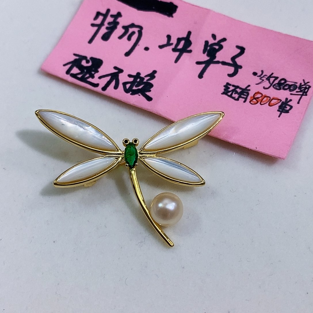淡水珍珠胸针未镶嵌