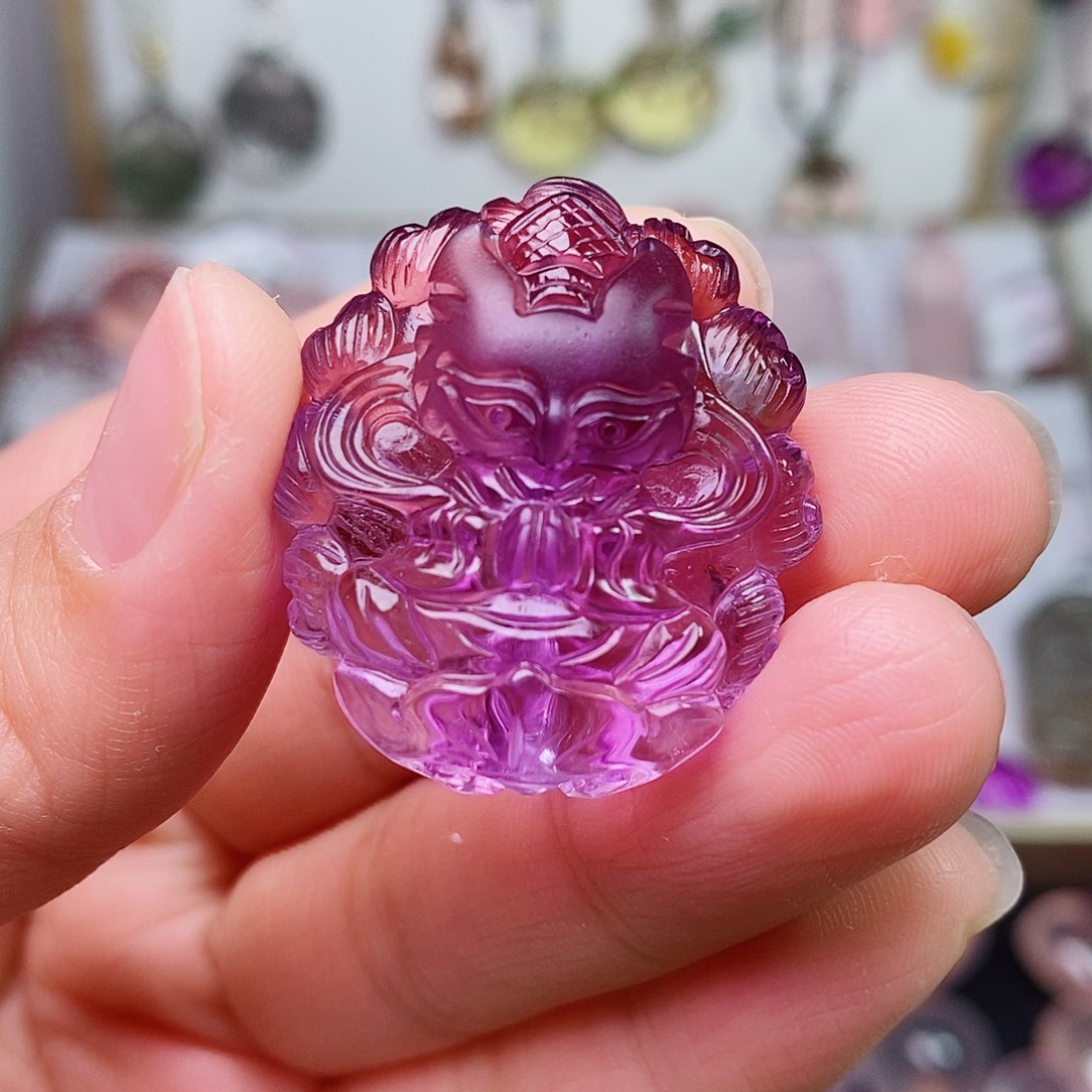 水晶吊坠(赠链)未镶嵌