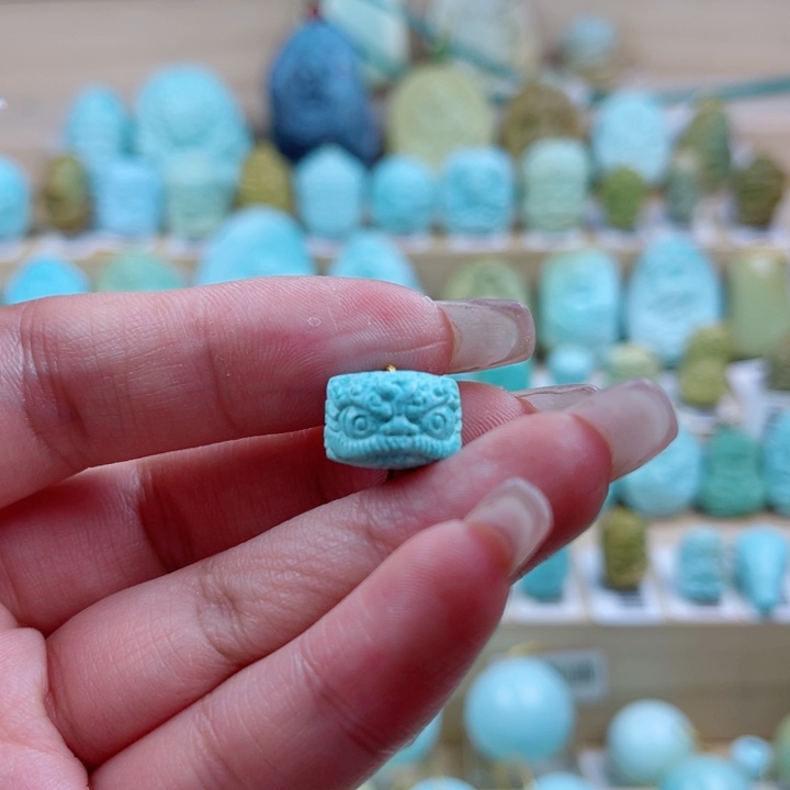 绿松石未镶嵌珠宝奇石12.6mm