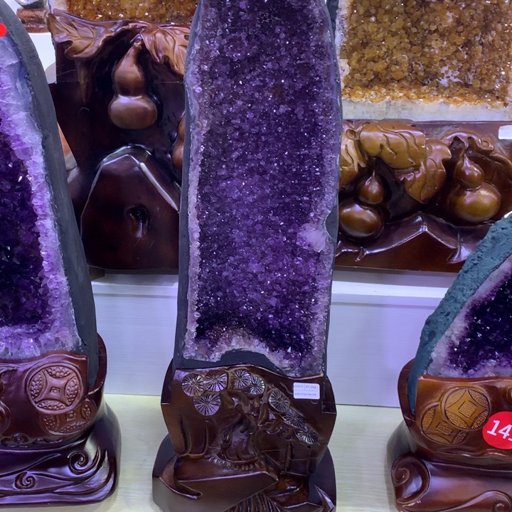 紫晶大型摆件（非配饰）未镶嵌晶