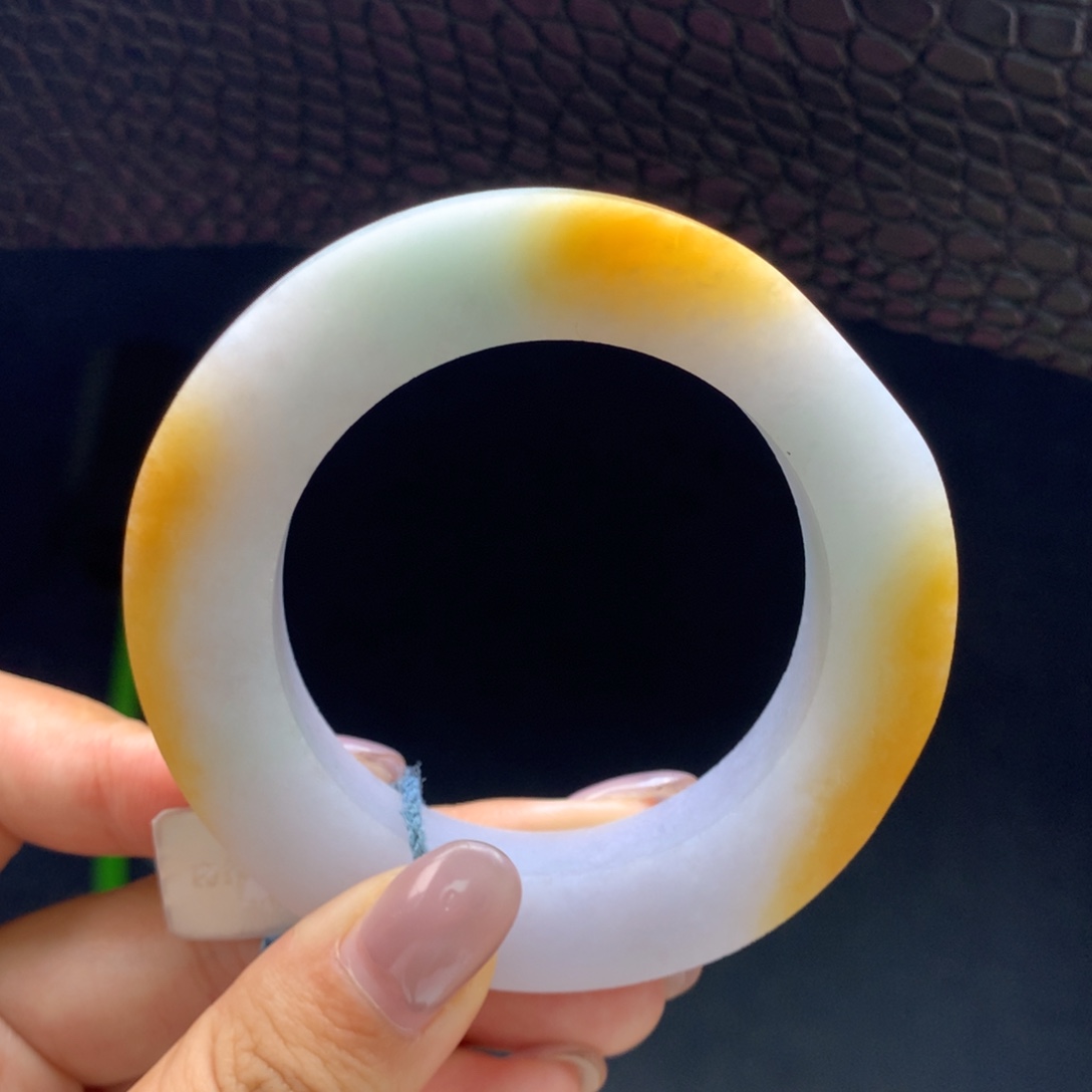 定制翡翠未镶嵌手镯