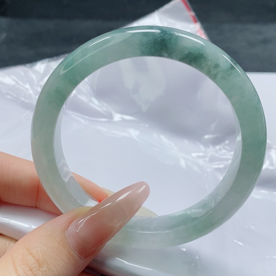 【闪购商品】未镶嵌手镯翡翠540号