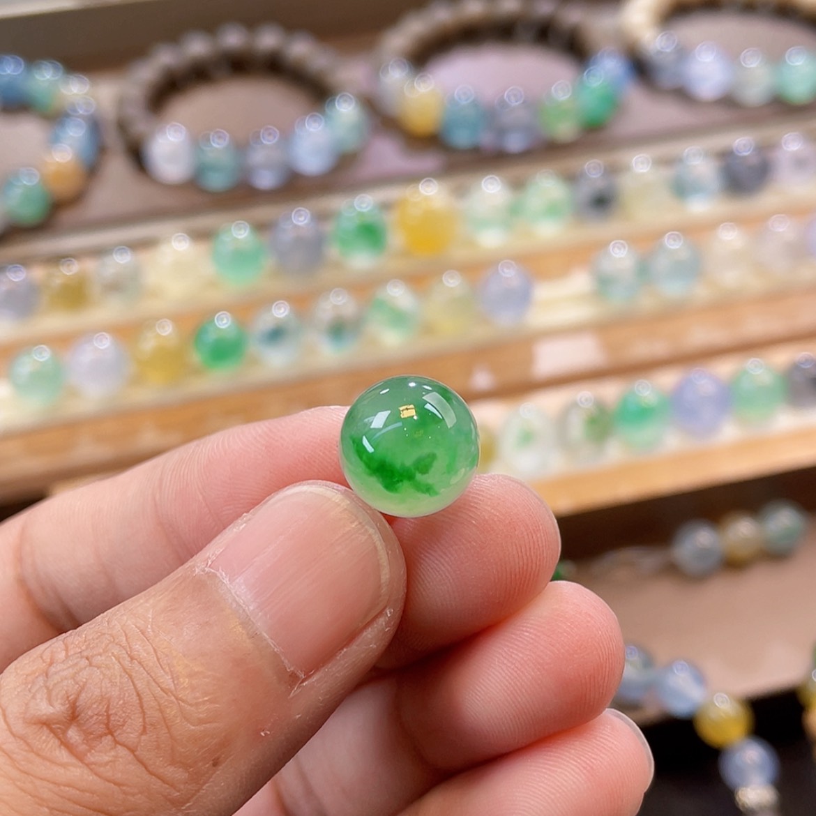 【闪购商品】颈饰未镶嵌翡翠卡12.3飘阳绿