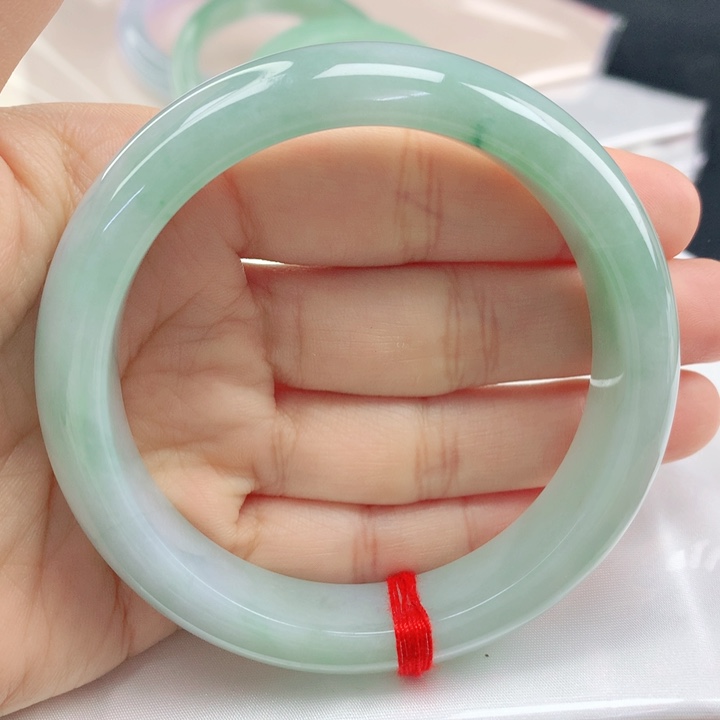 翡翠手镯未镶嵌晴蓝59