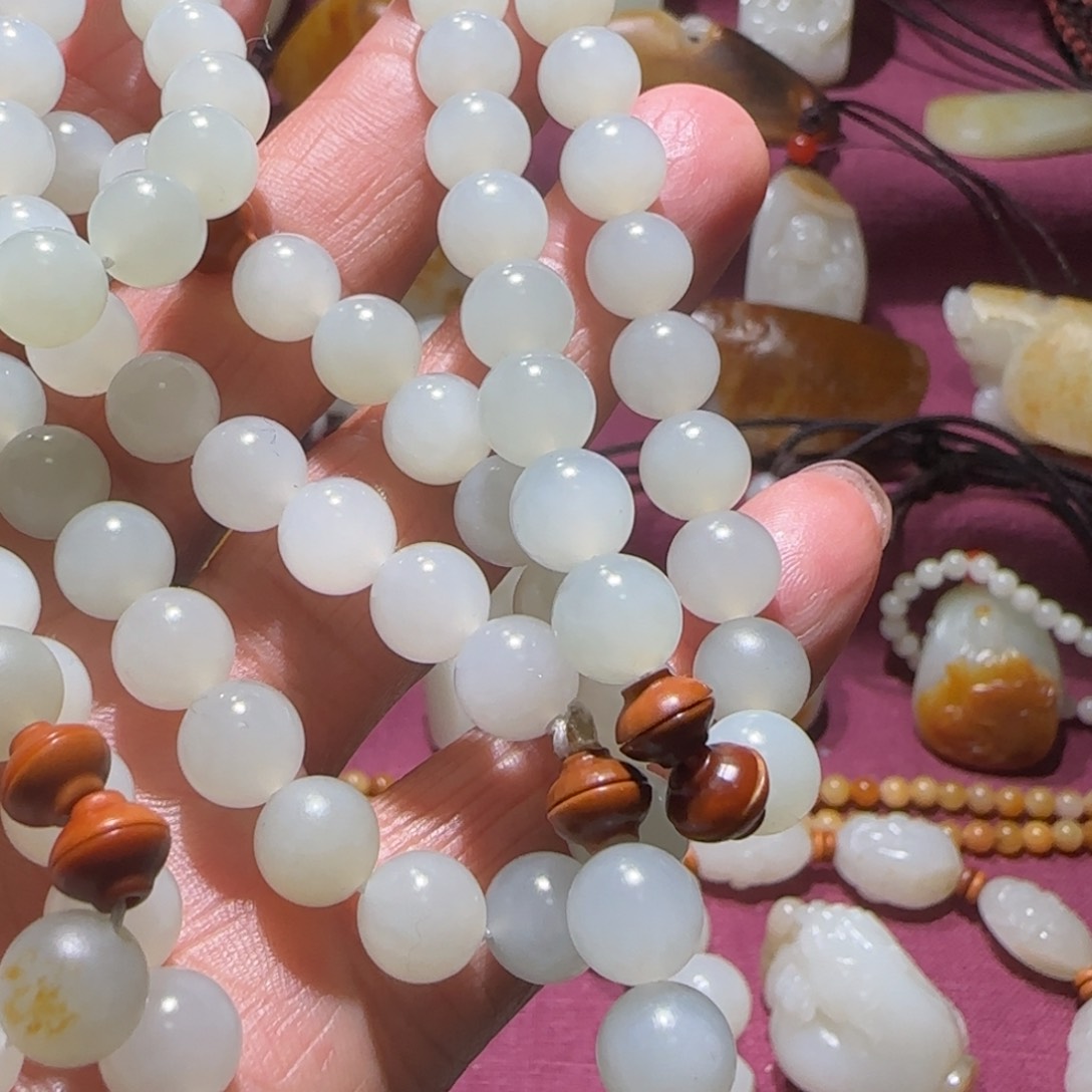 和田玉颈饰未镶嵌乾**定