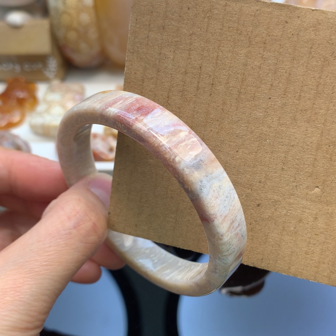 硅化珊瑚（珊瑚玉）手镯未镶嵌方镯55.8口微骨骼