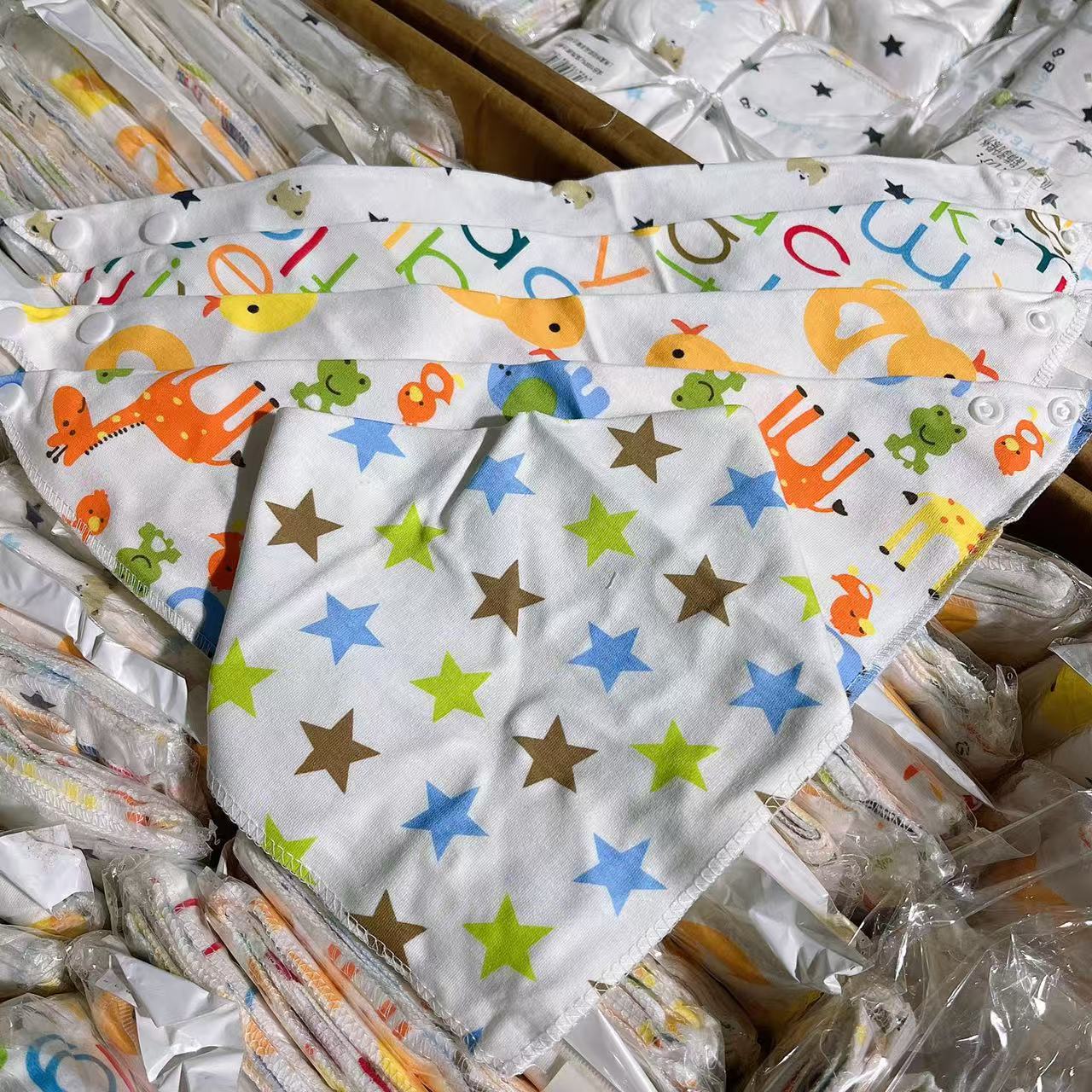 新生儿针织三角巾