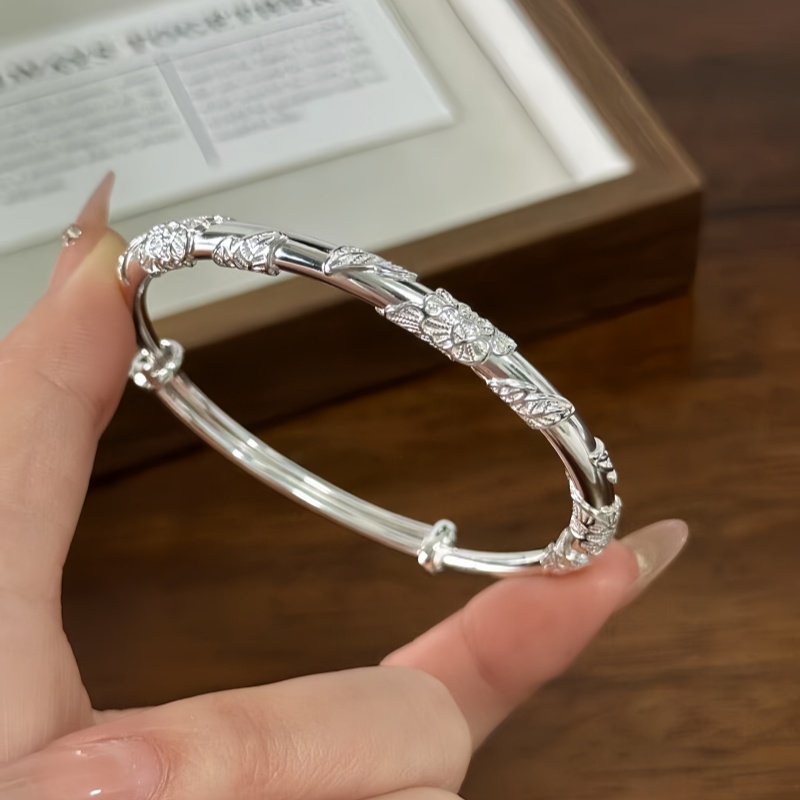 老凰祥繁花似锦纯银实心可调999足银镯子送女友闺蜜七夕生日礼物