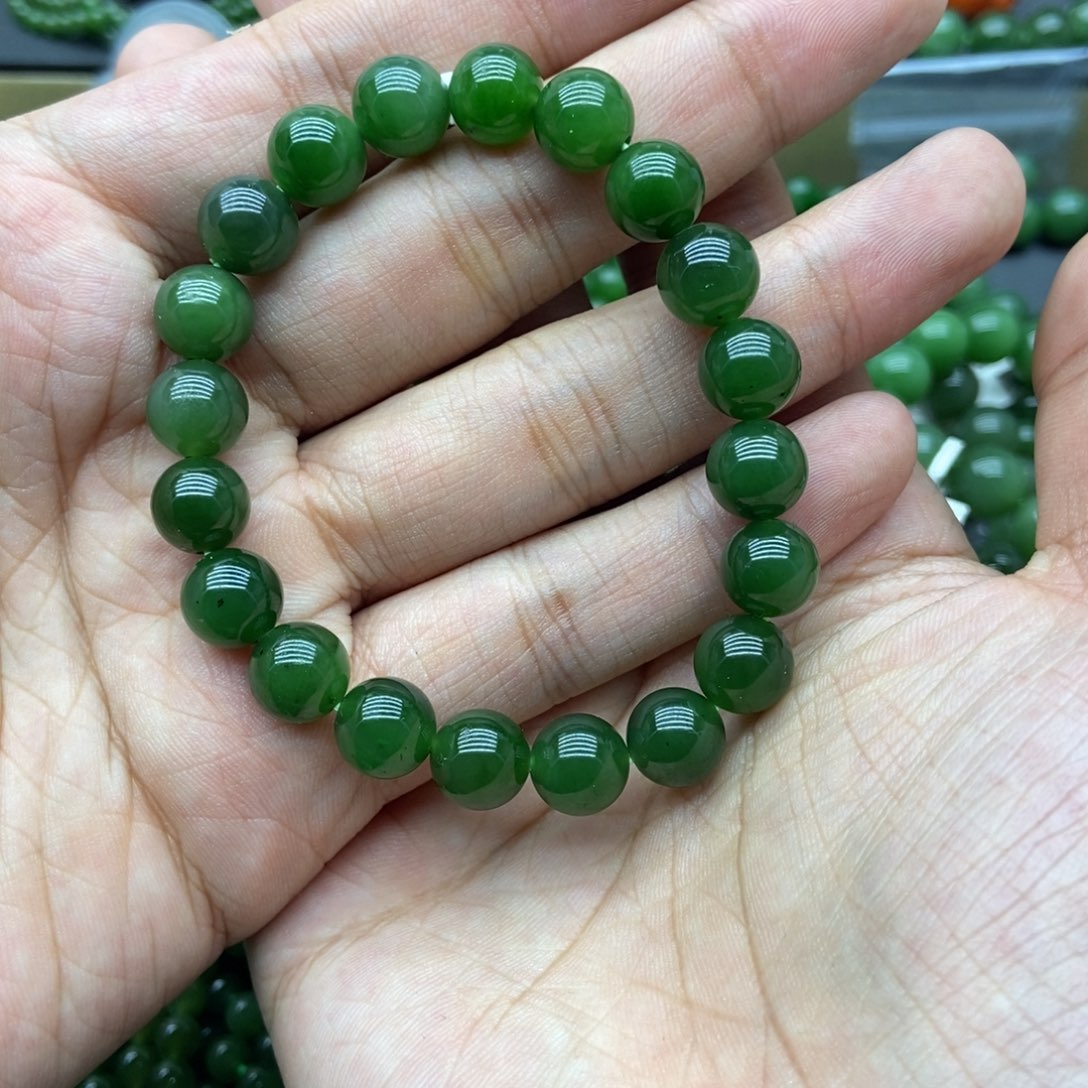 和田玉（碧玉）未镶嵌手链