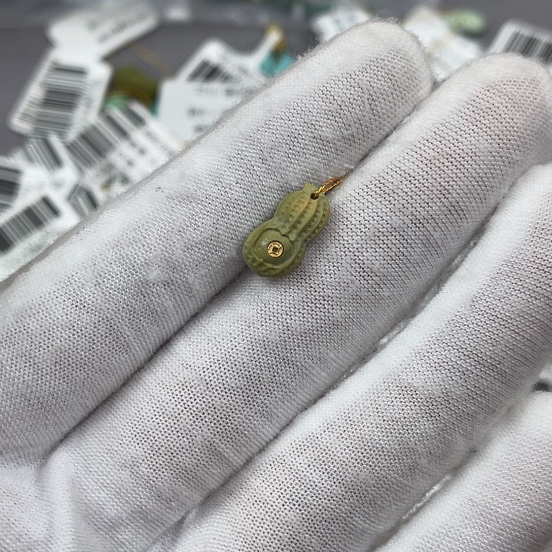 绿松石未镶嵌珠宝奇石编号32